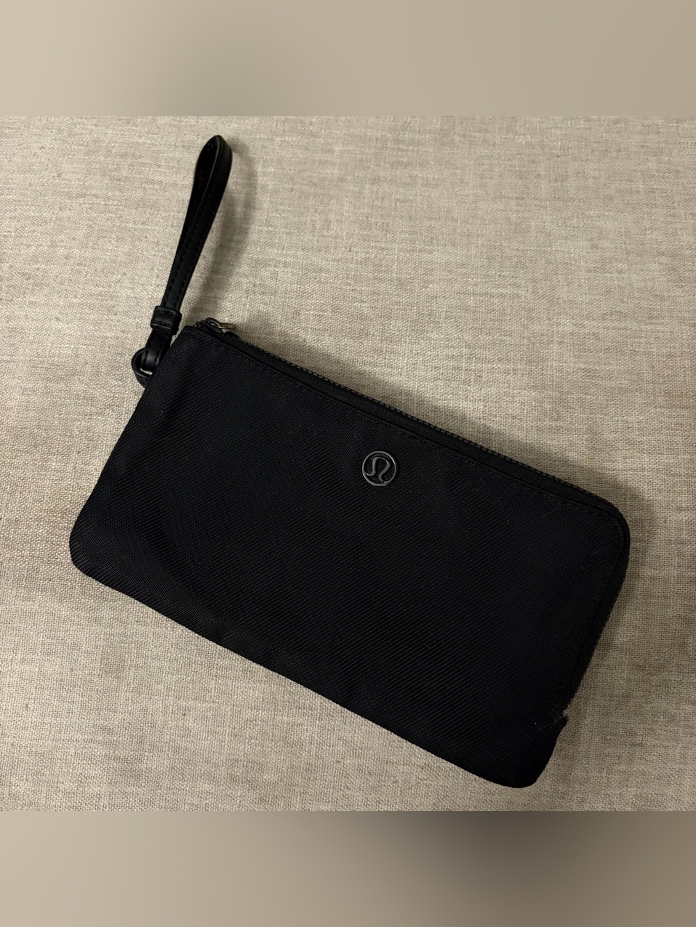 Lululemon Double Zipper Compartment Wristlet Black